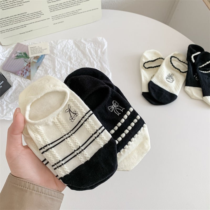 Black And White Cute Bubble Mouth Women's Low - cut Liners Socks Invisible - Soxipix